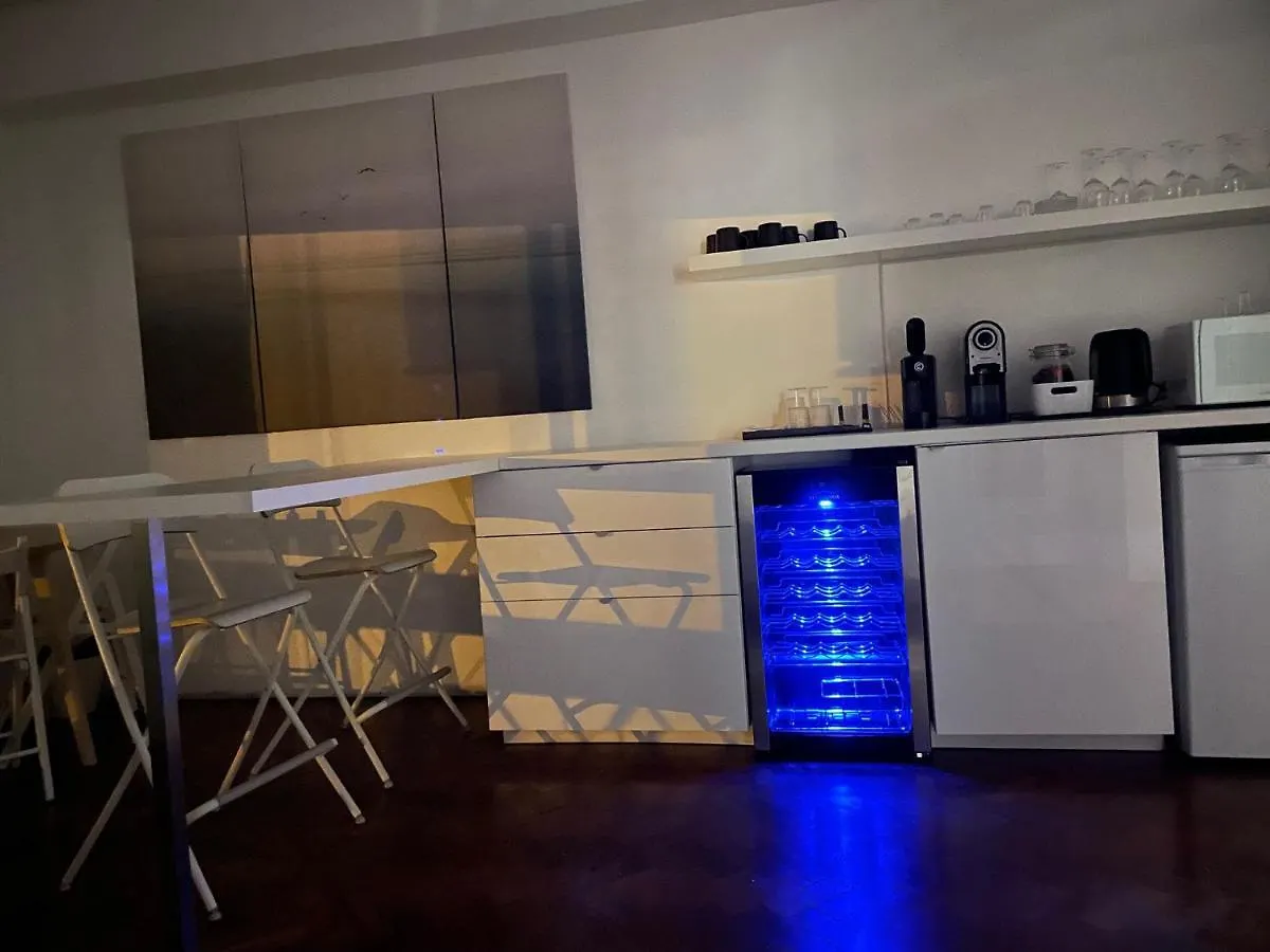 Gasthof L83 - Rooms And Apartments Lissabon Portugal